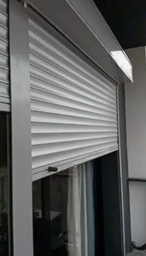 Instalación de sanitario en reforma de baño